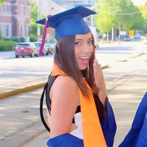 Meet your Posher, Anissa